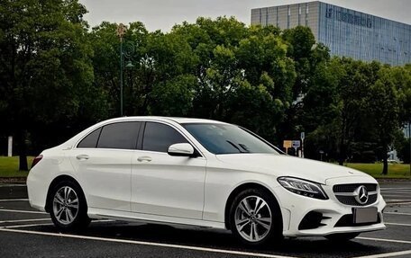 Mercedes-Benz C-Класс, 2019 год, 2 450 000 рублей, 4 фотография
