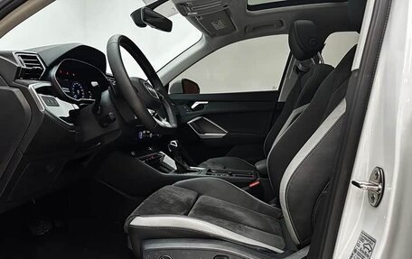 Audi Q3, 2021 год, 2 430 000 рублей, 10 фотография