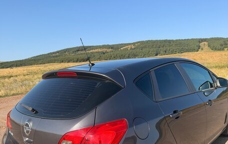Opel Astra J, 2010 год, 700 000 рублей, 7 фотография