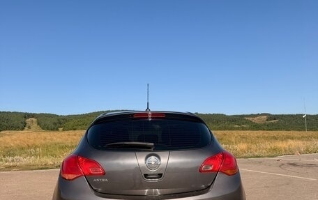 Opel Astra J, 2010 год, 700 000 рублей, 6 фотография