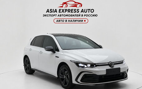 Volkswagen Golf VIII, 2022 год, 1 980 000 рублей, 3 фотография