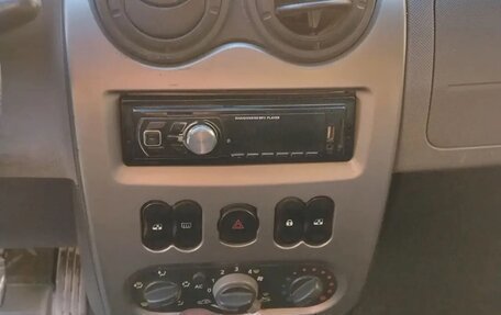Renault Logan I, 2010 год, 220 000 рублей, 6 фотография