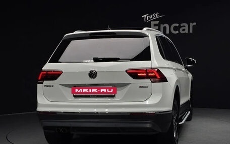 Volkswagen Tiguan II, 2020 год, 2 090 222 рублей, 4 фотография