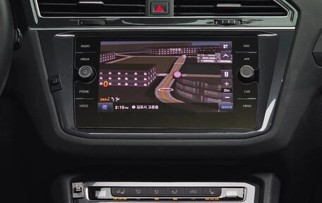 Volkswagen Tiguan II, 2020 год, 2 090 222 рублей, 9 фотография