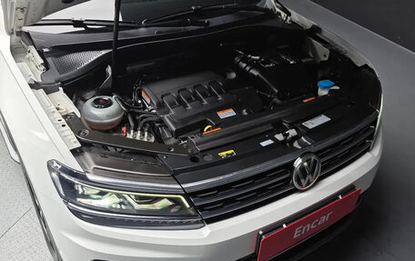 Volkswagen Tiguan II, 2020 год, 2 090 222 рублей, 17 фотография