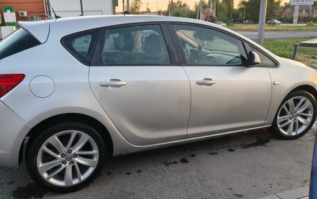 Opel Astra J, 2012 год, 720 000 рублей, 3 фотография