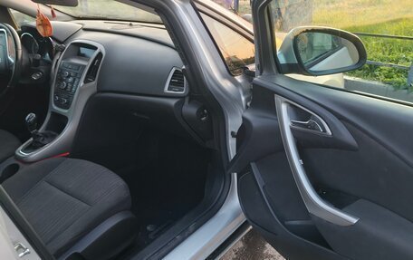 Opel Astra J, 2012 год, 720 000 рублей, 6 фотография