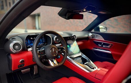 Mercedes-Benz AMG GT, 2025 год, 25 500 000 рублей, 38 фотография