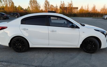 KIA Rio IV, 2020 год, 900 000 рублей, 4 фотография
