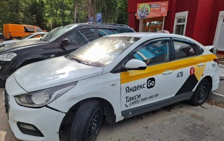 Hyundai Solaris II рестайлинг, 2018 год, 370 000 рублей, 3 фотография