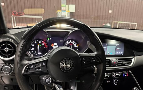 Alfa Romeo Giulia II, 2022 год, 3 050 000 рублей, 17 фотография