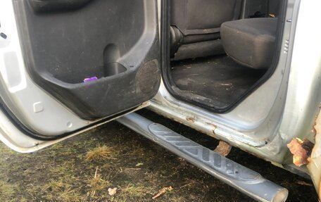 Nissan Navara (Frontier), 2007 год, 350 000 рублей, 10 фотография