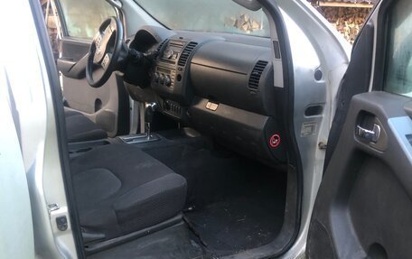 Nissan Navara (Frontier), 2007 год, 350 000 рублей, 14 фотография