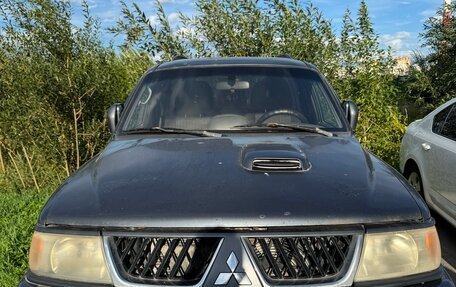 Mitsubishi Pajero Sport II рестайлинг, 2006 год, 300 000 рублей, 2 фотография