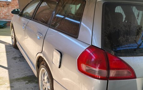 Nissan Wingroad III, 2003 год, 150 000 рублей, 2 фотография