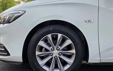 Chevrolet Monza, 2022 год, 882 000 рублей, 13 фотография