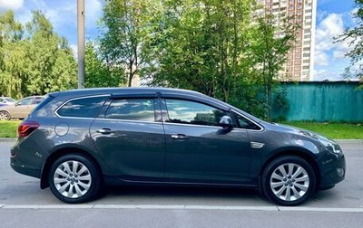 Opel Astra J, 2011 год, 945 000 рублей, 1 фотография