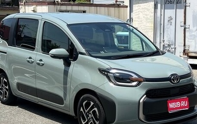 Toyota Sienta, 2023 год, 1 440 000 рублей, 1 фотография