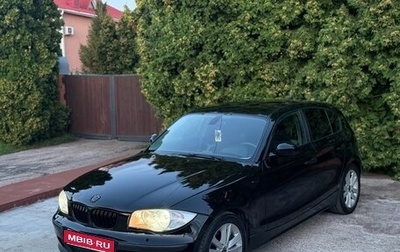 BMW 1 серия, 2006 год, 500 000 рублей, 1 фотография