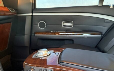 BMW 7 серия, 2003 год, 5 500 000 рублей, 17 фотография
