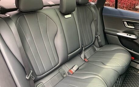 Mercedes-Benz EQE, 2023 год, 5 000 000 рублей, 32 фотография