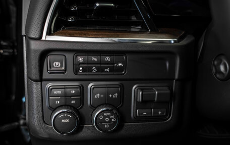 Chevrolet Suburban, 2026 год, 20 713 392 рублей, 13 фотография