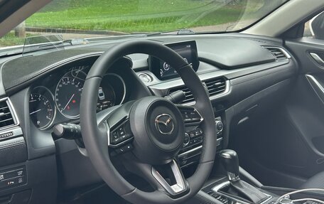 Mazda 6, 2018 год, 1 880 000 рублей, 20 фотография