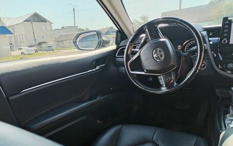 Toyota Camry, 2021 год, 2 900 000 рублей, 12 фотография