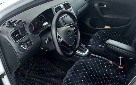 Volkswagen Polo VI (EU Market), 2017 год, 895 000 рублей, 6 фотография