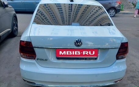 Volkswagen Polo VI (EU Market), 2017 год, 895 000 рублей, 3 фотография