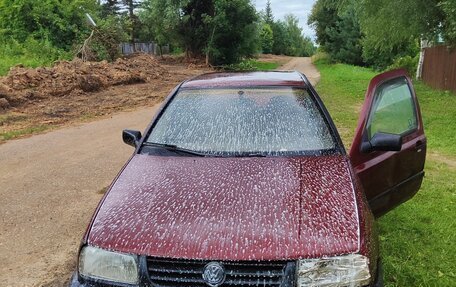 Volkswagen Vento, 1992 год, 35 000 рублей, 2 фотография
