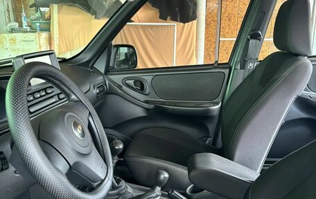 Chevrolet Niva I рестайлинг, 2019 год, 550 000 рублей, 3 фотография