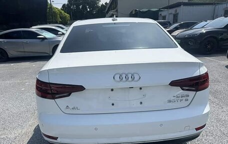 Audi A4, 2019 год, 1 950 000 рублей, 9 фотография