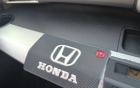 Honda Freed I, 2013 год, 1 000 000 рублей, 17 фотография