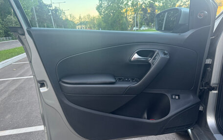 Volkswagen Polo VI (EU Market), 2017 год, 1 350 000 рублей, 18 фотография