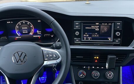Volkswagen Jetta VII, 2023 год, 2 300 000 рублей, 15 фотография