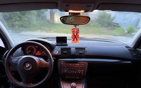 BMW 1 серия, 2006 год, 500 000 рублей, 8 фотография