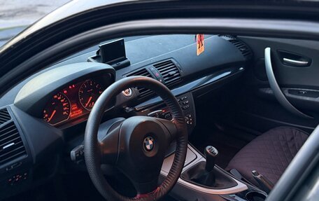 BMW 1 серия, 2006 год, 500 000 рублей, 10 фотография