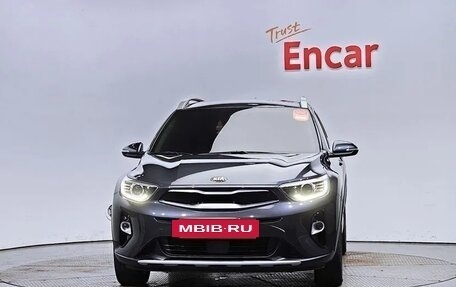 KIA Stonic, 2020 год, 1 670 000 рублей, 3 фотография