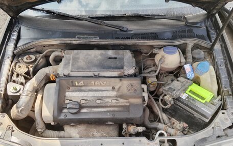 Volkswagen Polo III рестайлинг, 2001 год, 200 000 рублей, 12 фотография