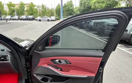 BMW 3 серия, 2023 год, 2 950 000 рублей, 10 фотография