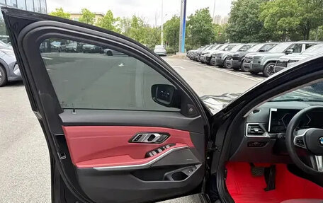 BMW 3 серия, 2023 год, 2 950 000 рублей, 15 фотография