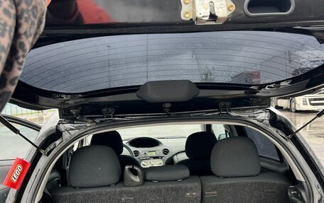 Toyota Yaris I рестайлинг, 2003 год, 210 000 рублей, 13 фотография