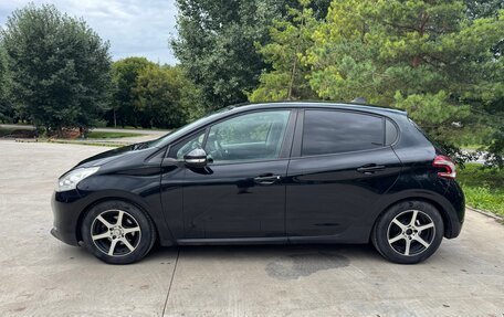 Peugeot 208 II, 2013 год, 595 000 рублей, 3 фотография
