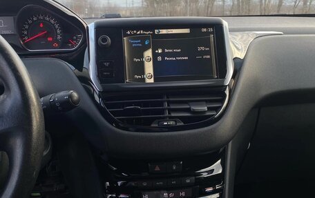 Peugeot 208 II, 2013 год, 595 000 рублей, 11 фотография