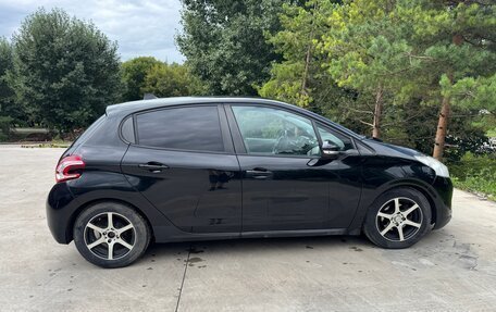 Peugeot 208 II, 2013 год, 595 000 рублей, 8 фотография