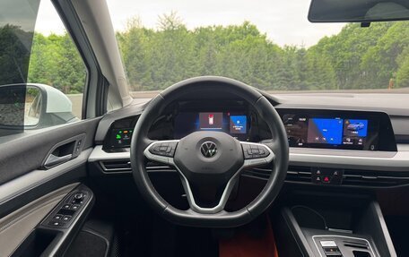 Volkswagen Golf VIII, 2021 год, 1 695 000 рублей, 15 фотография