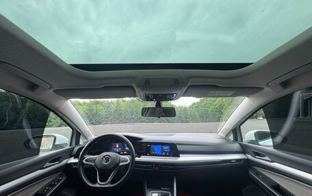 Volkswagen Golf VIII, 2021 год, 1 695 000 рублей, 14 фотография