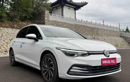 Volkswagen Golf VIII, 2021 год, 1 695 000 рублей, 1 фотография