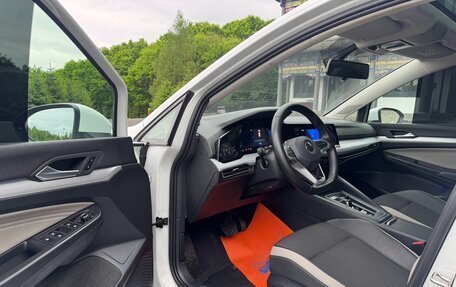 Volkswagen Golf VIII, 2021 год, 1 695 000 рублей, 21 фотография